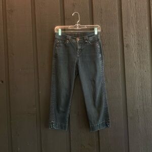 Charter Club slim petite capri